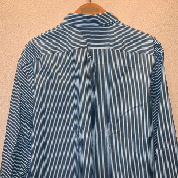 Old Navy blue striped sim fit the Signiture button Down shirt - Picture 5 of 6